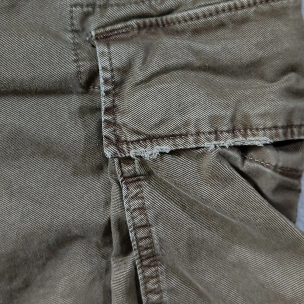 American Eagle Cargo Pants Mens 32x30 Brown Baggy Straight Leg Distressed